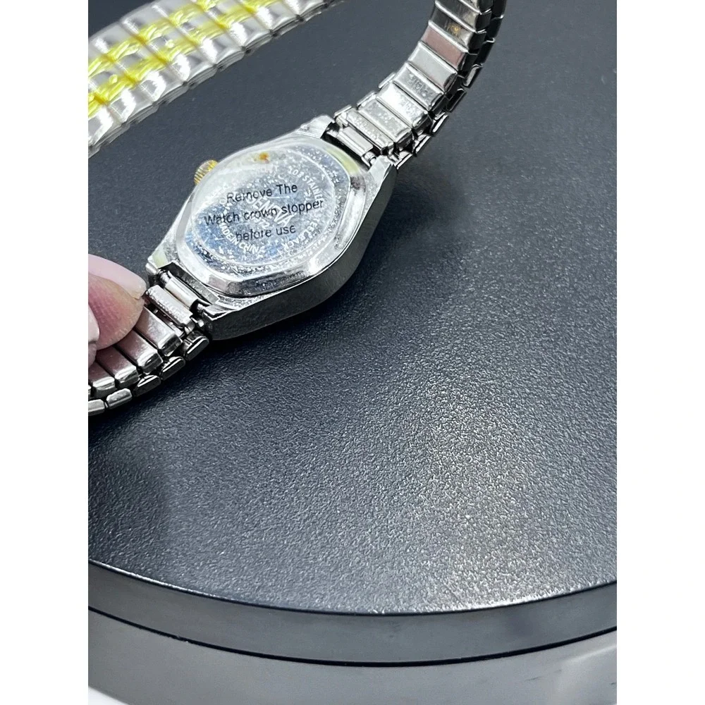 gevena features curved